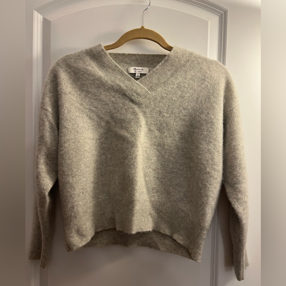 Madewell Light Gray V-Neck Sweater